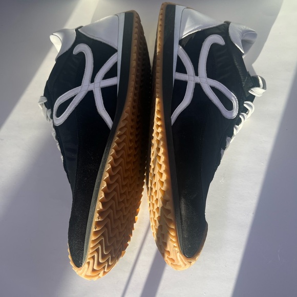 Authentic LOEWE Flow Runner In Nylon And Suede In Black/White - Picture 5 of 13